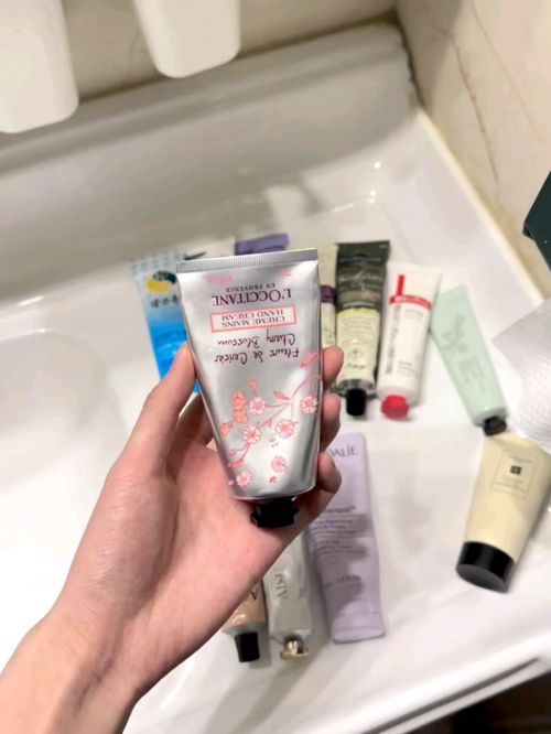 第一名分享精致女孩最爱的五款护手霜j9九游会(中国)网站护手霜推荐(图4)